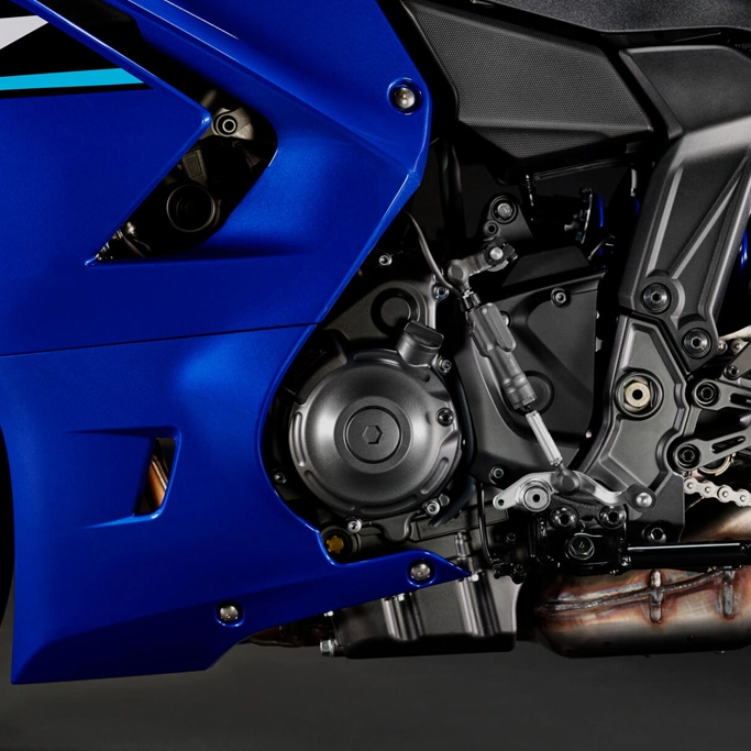 Design sportif de la Yamaha R7, vue latérale