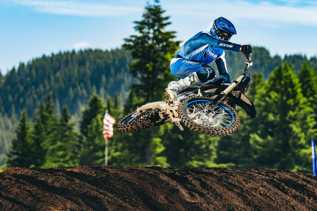 Détail du moteur et cadre de la Yamaha 2025 YZ250F Monster Energy