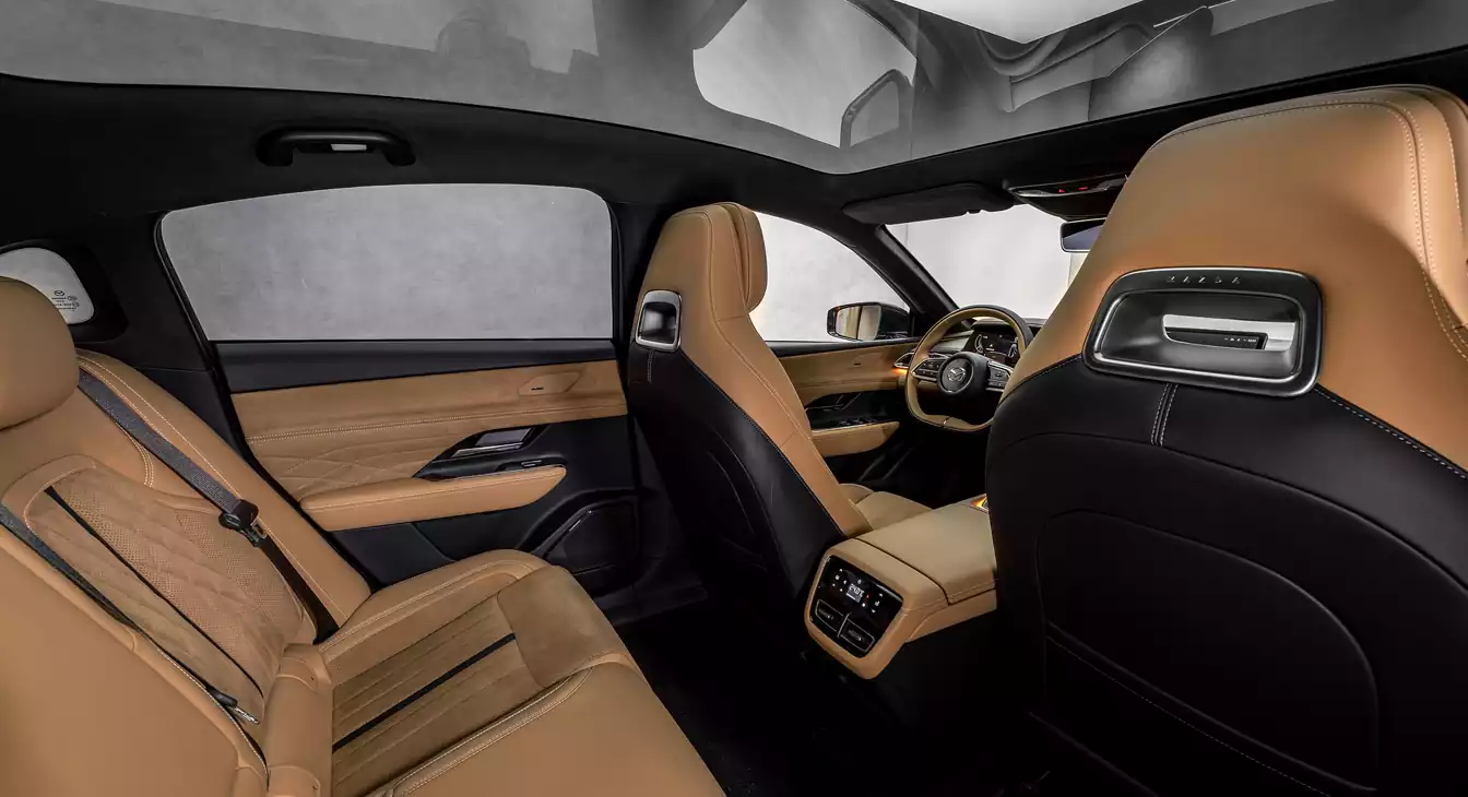 espace arrière de la Mazda 6e Groupe Chevalley