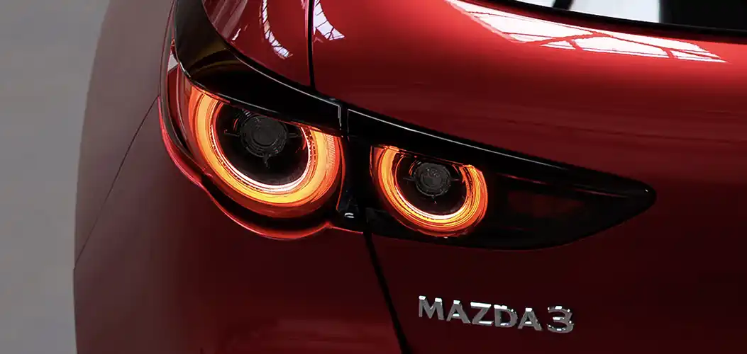Feux arrières de la Mazda3