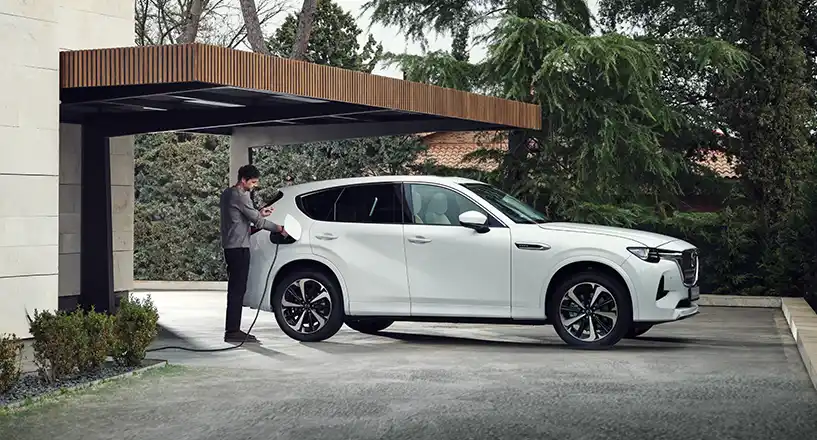 Motorisation hybride rechargeable de MAZDA-XC-60 à Genève