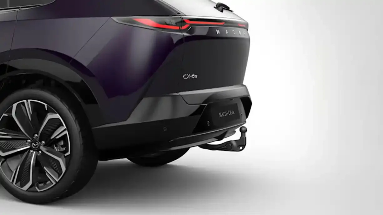 capacité de remorquage de la boule d'attelage du Mazda CX-6e à Genève
