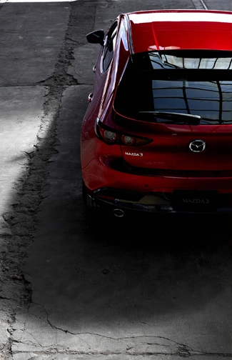 MAZDA-3 Chevalley - vue arriere