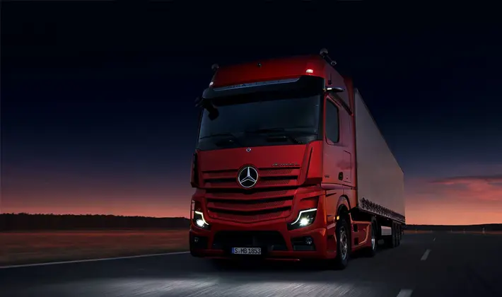 Mercedes Hamecher - Actros L design
