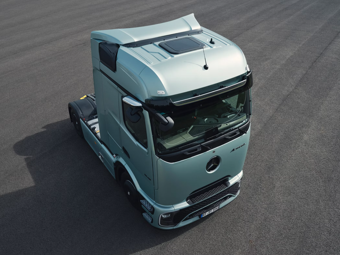 Mercedes De Willermin - Actros L Technologie