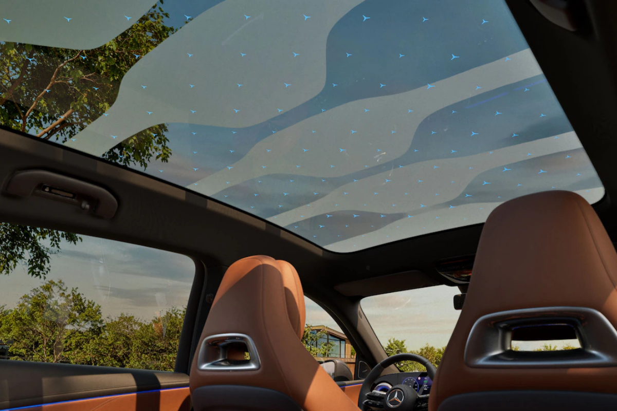 vue sur le toit panoramique du nouveau GLC électrique