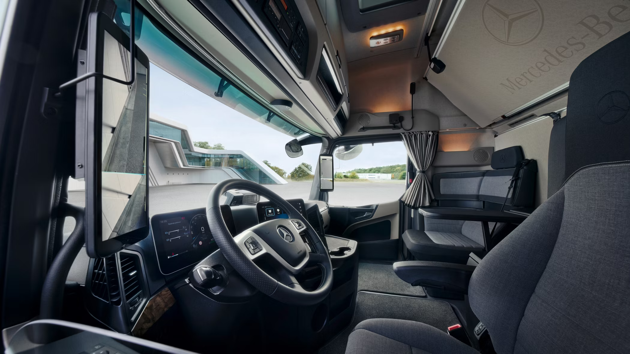 Mercedes De Willermin - Actros L vue trois quart avant