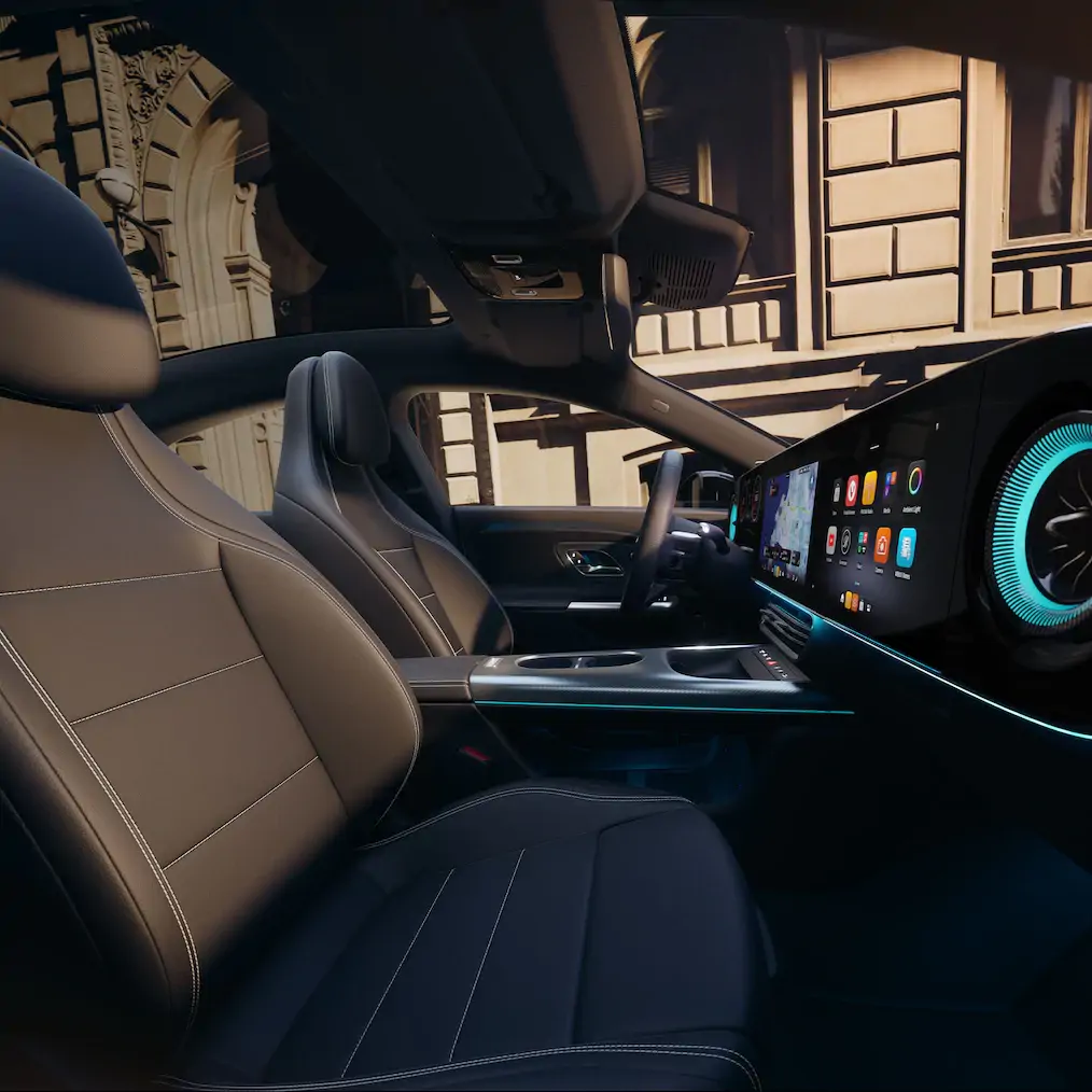 Mercedes De Willermin -CLA Berline 200 Hybride vue avant côté conducteur
