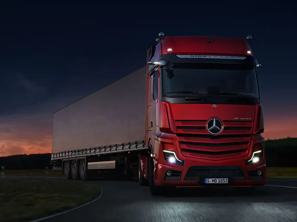 Mercedes De Willermin - Actros L Confort et espace