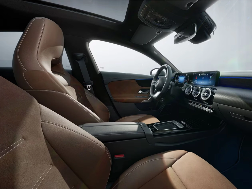 Mercedes De Willermin - CLA Coupé Technologie