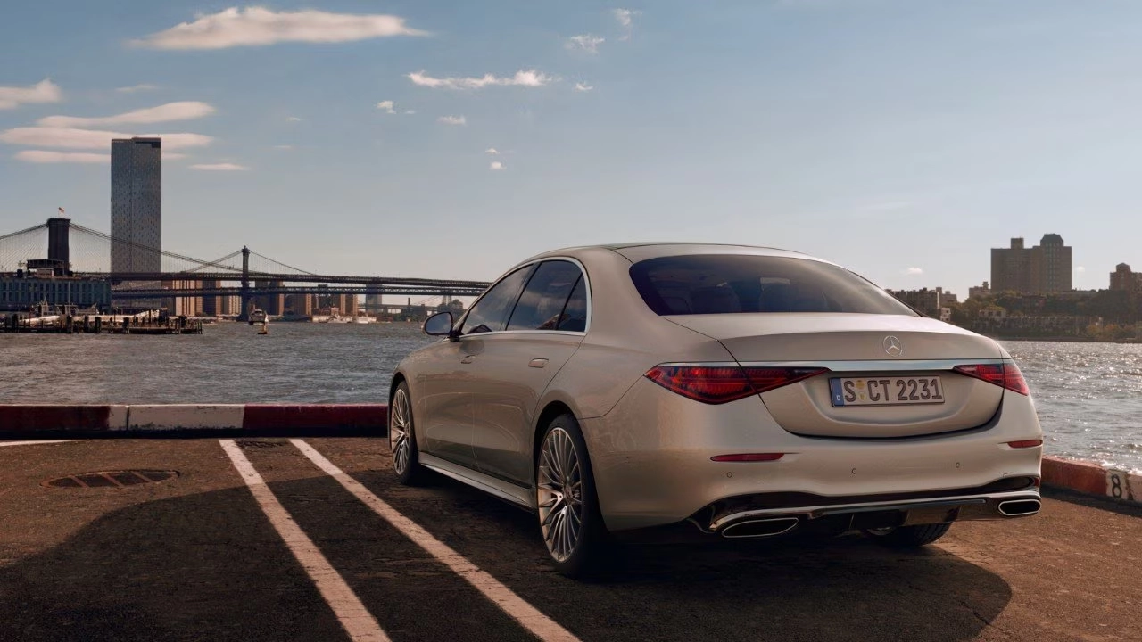 Mercedes De Willermin - Classe S Berline le luxe dans une berline élégante