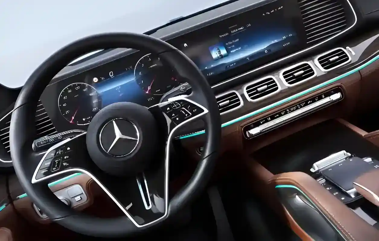 Mercedes-EMB - GLC - Vue volant