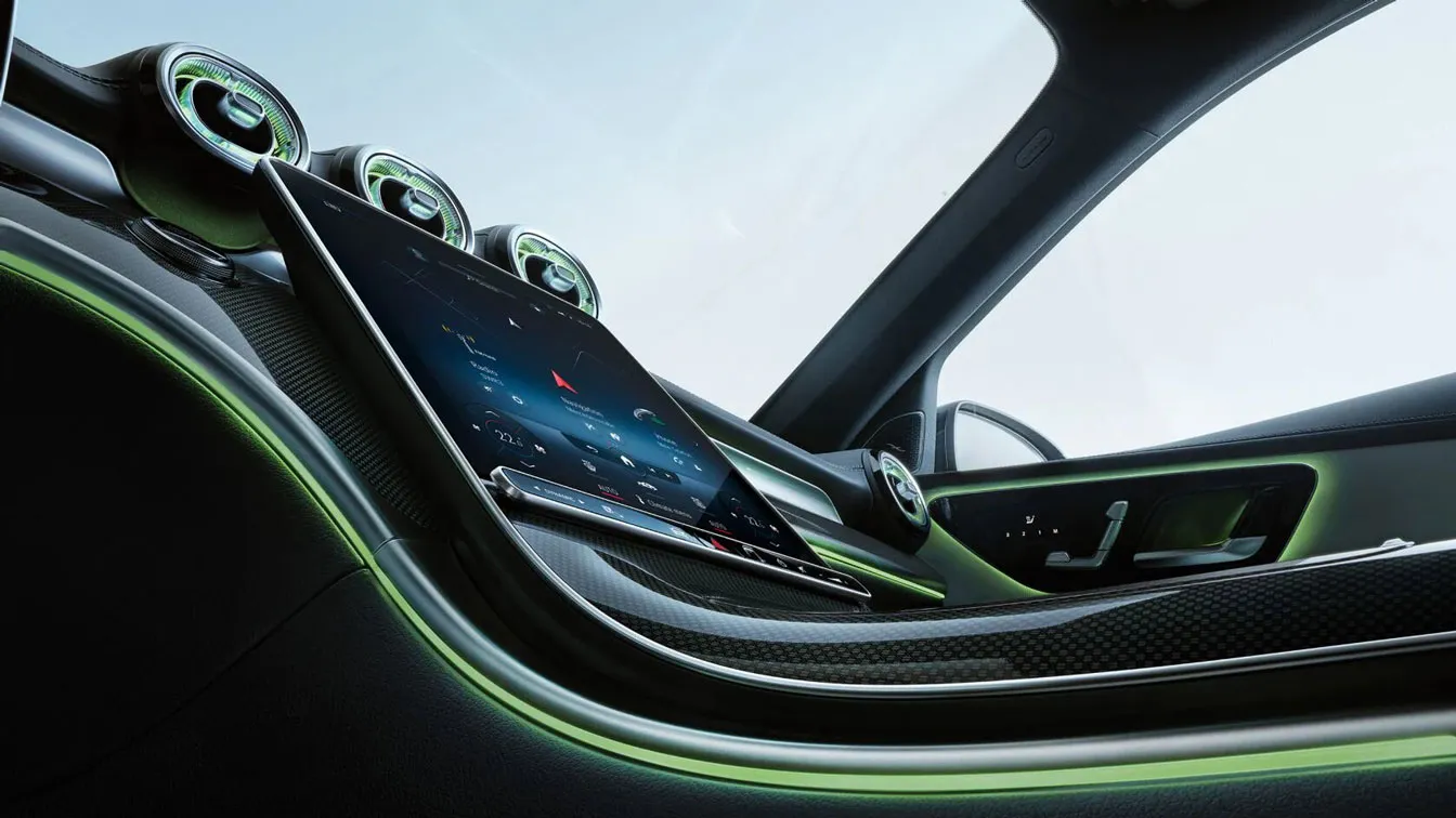 Mercedes Huillier - Classe C onglet technologie