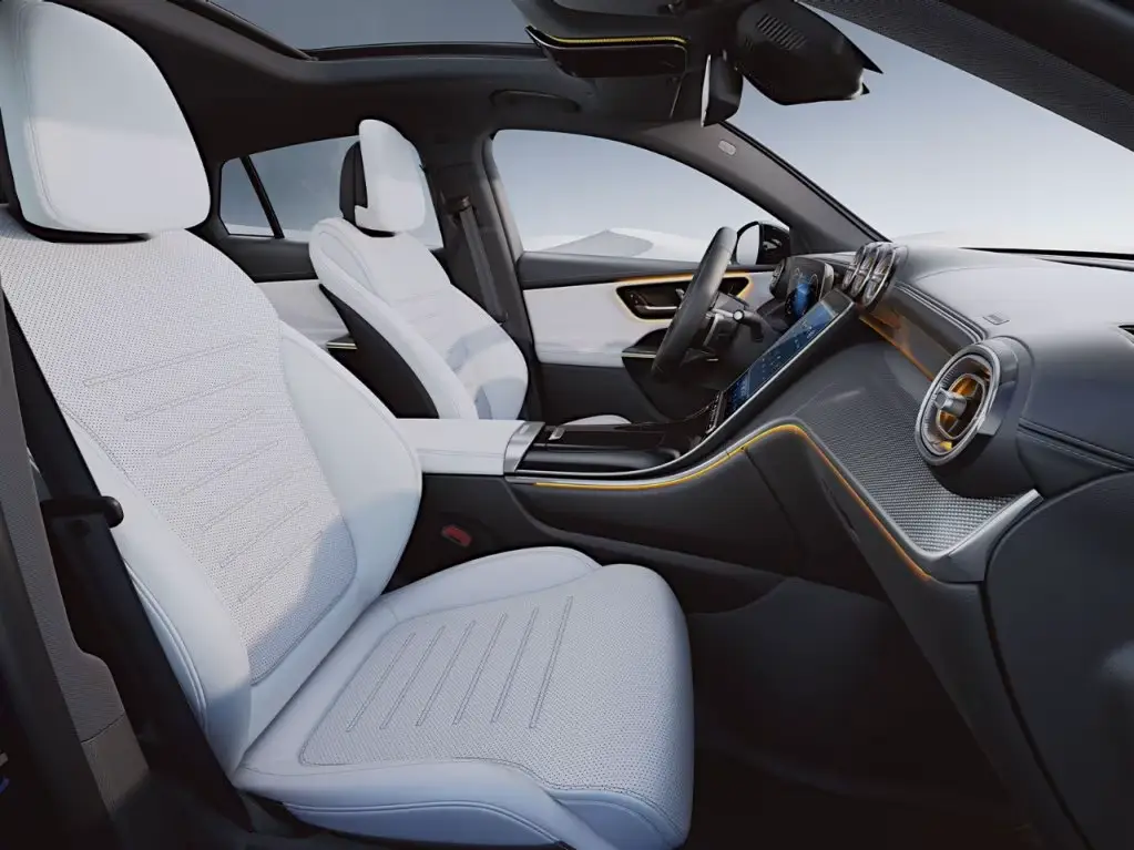 Mercedes Huillier - GLC coupé onglet design