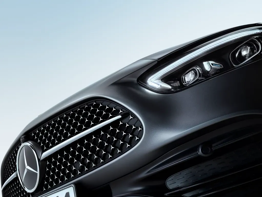 Mercedes Huillier - Classe C all-terain onglet motorisation
