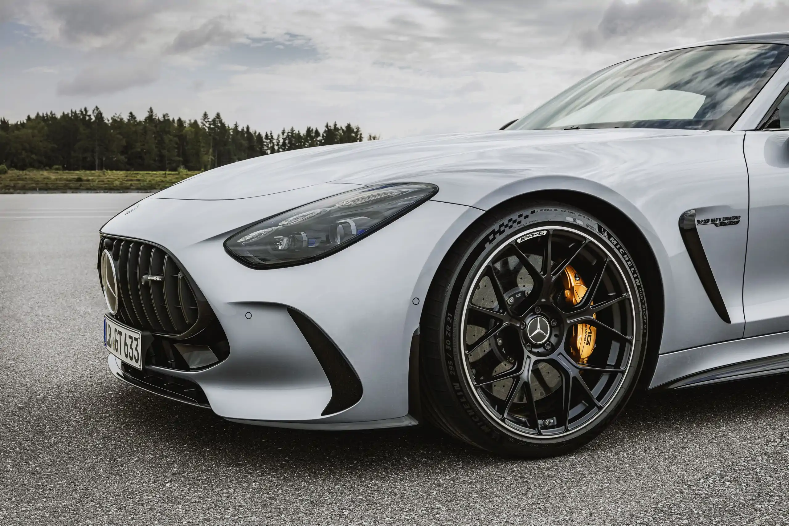 Aperçu capot avant de l'AMG GT 63