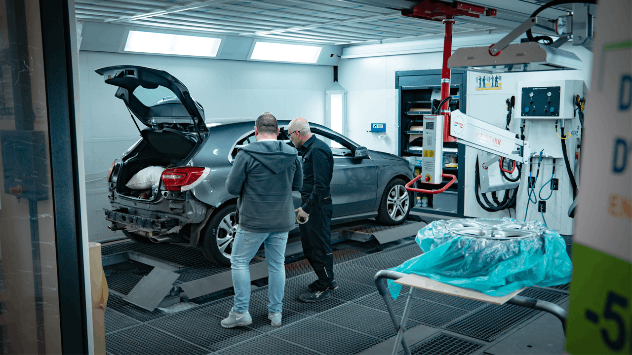 Cabine de peinture Weinmann Technologies de la concession Mercedes-Benz Kroely Forbach