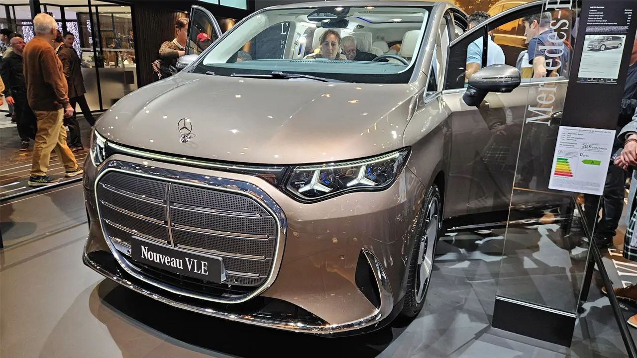 Nouveau Mercedes VLE au Mondial de l'Auto Paris 2026