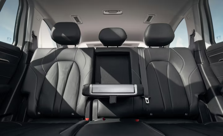 intérieur arrière MGS9