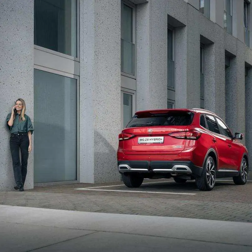 Offre Professionnels : MG ZS Hybrid+ à partir de 255€ TTC/mois (*)