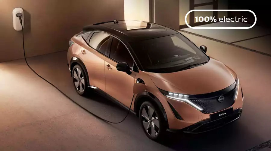 Nissan Ariya électrique sur borne de charge
