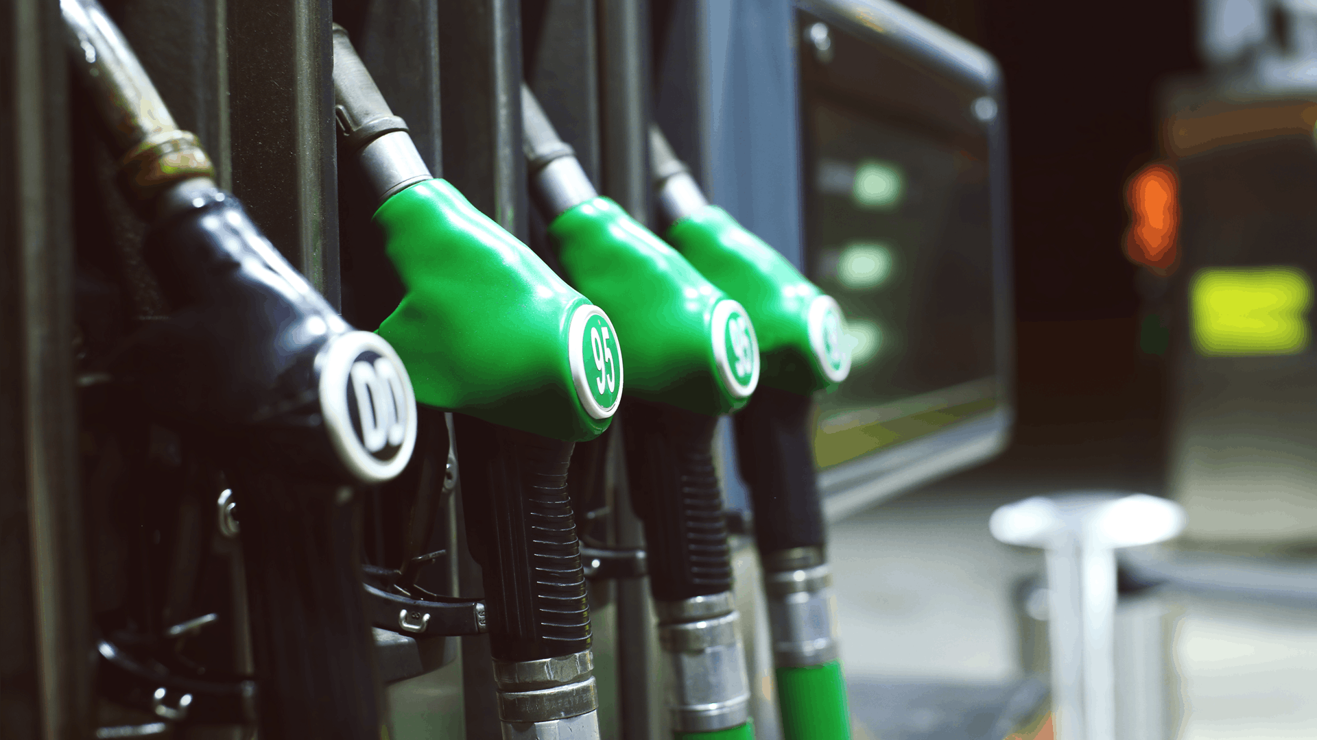 Photo Essence ou diesel quelle voiture d'occasion choisir en 2026 ?