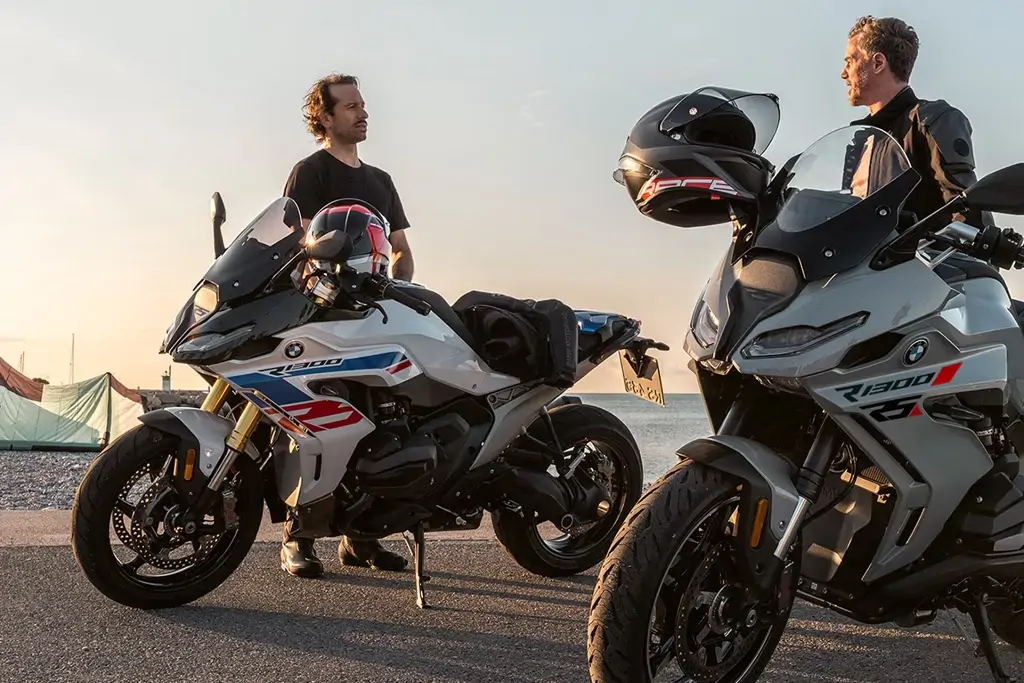 R 1300 RS