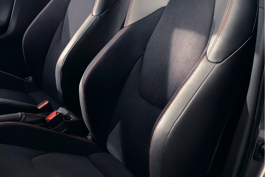 Tableau de bord numérique du Toyota GR Yaris 2026