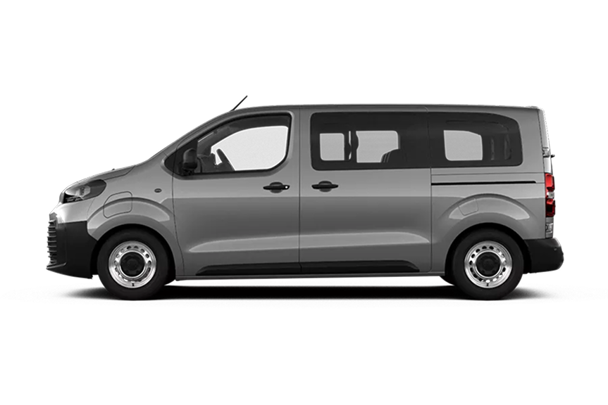 Vue avant du Toyota PROACE VERSO 2026 électrique, design moderne et robuste