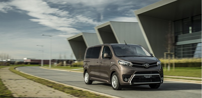 Système multimédia du Toyota PROACE VERSO 2026 électrique avec écran tactile