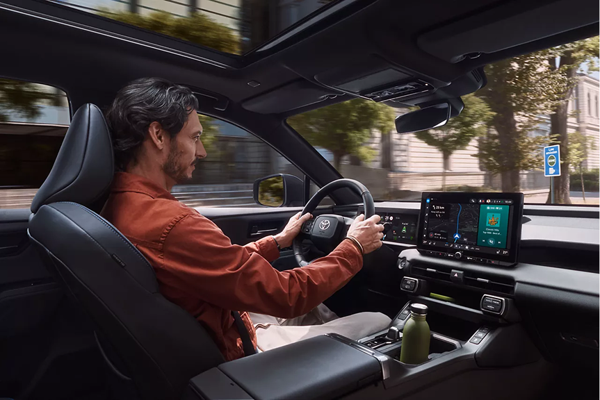 Volant multifonction du Toyota RAV4 2026 avec commandes intégrées