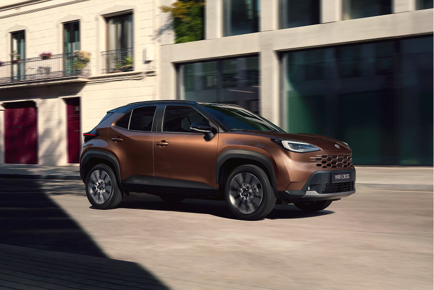 Intérieur moderne du Toyota Yaris Cross Hybride avec écran tactile