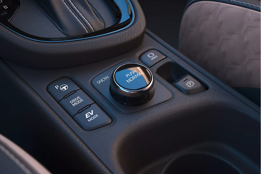 Toyota Yaris Cross Hybride 2026 en conduite sur route de campagne