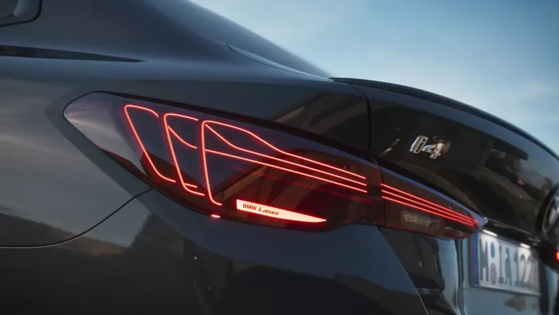 Intérieur raffiné et technologique de la BMW i4