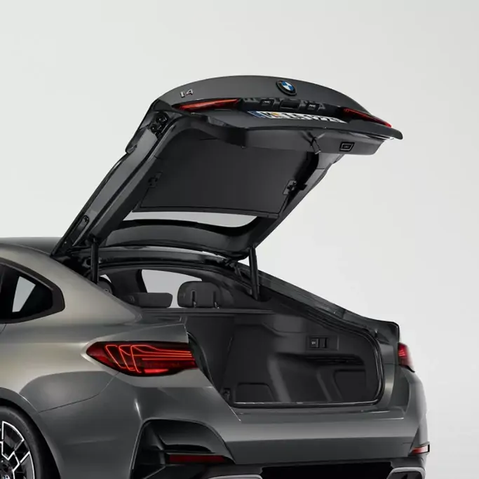 Détail des feux arrière LED de la BMW i4