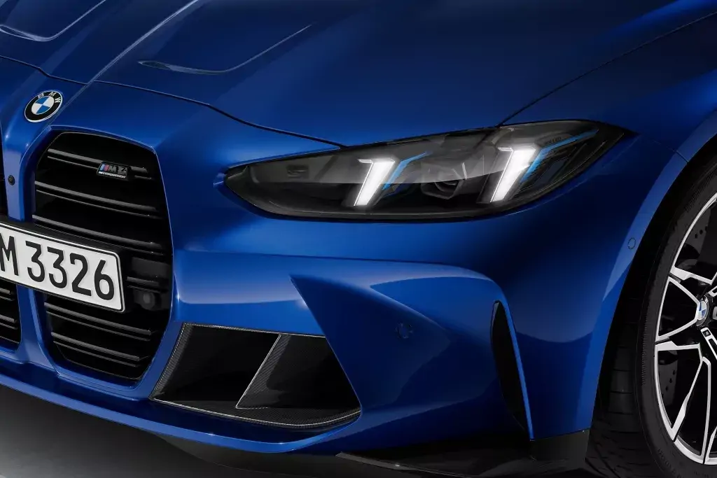 BMW M4 en action sur circuit