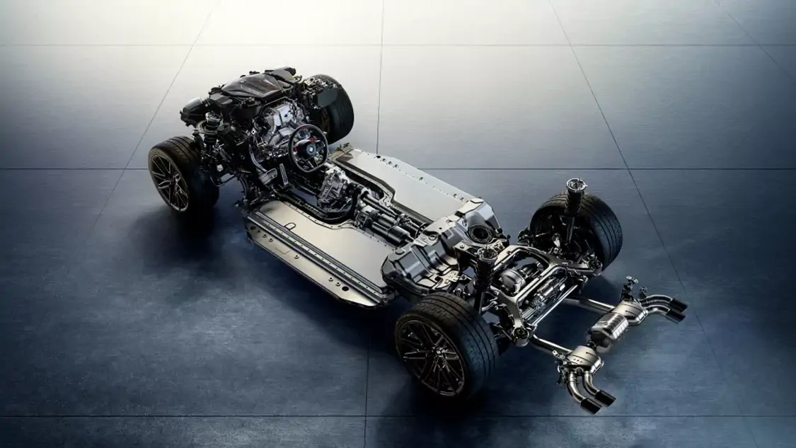 Intérieur luxueux de la BMW M5 avec sellerie cuir et finitions sportives