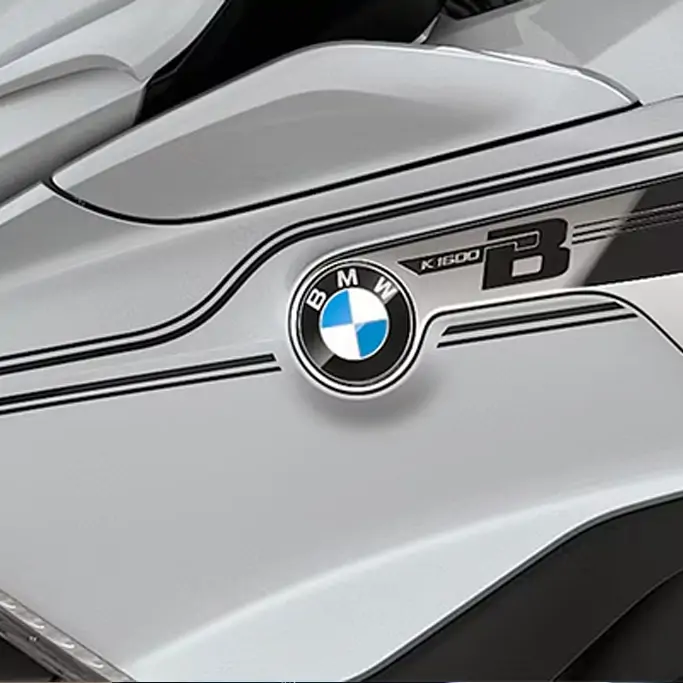 Détail du phare avant LED de la BMW K 1600 B