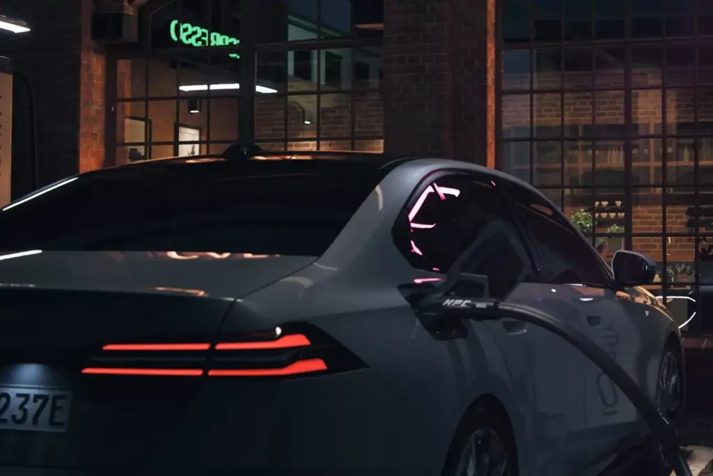 BMW Série 5 hybride rechargeable en charge