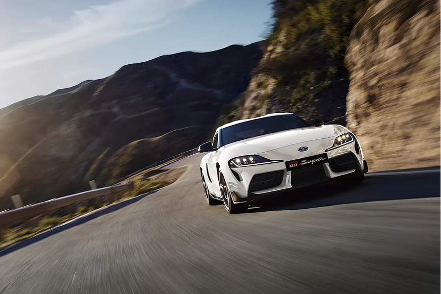 Éclairage LED avant de la Toyota GR Supra 2026