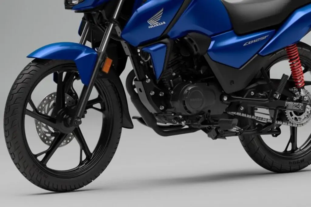 Tableau de bord digital de la Honda CB125F
