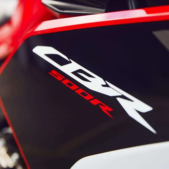 Détail de la selle sportive de la Honda CBR500R