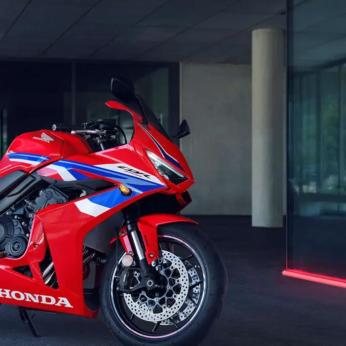 Silencieux sport de la Honda CBR650R