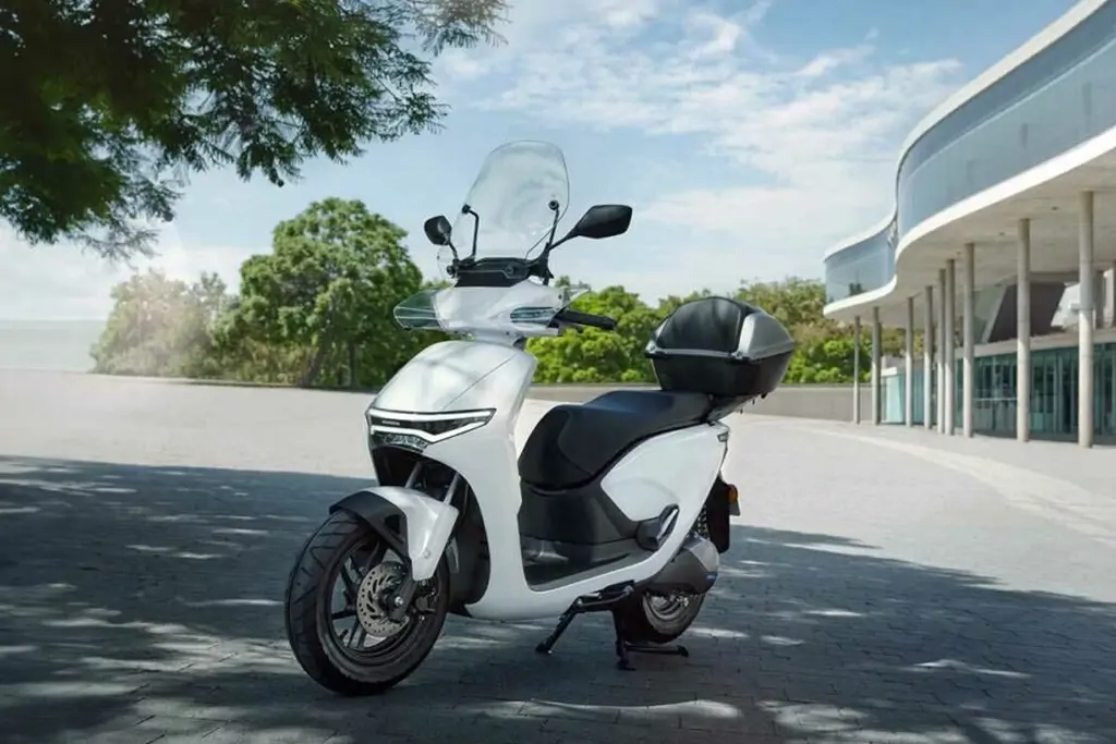 Tableau de bord numérique du Honda CUV e