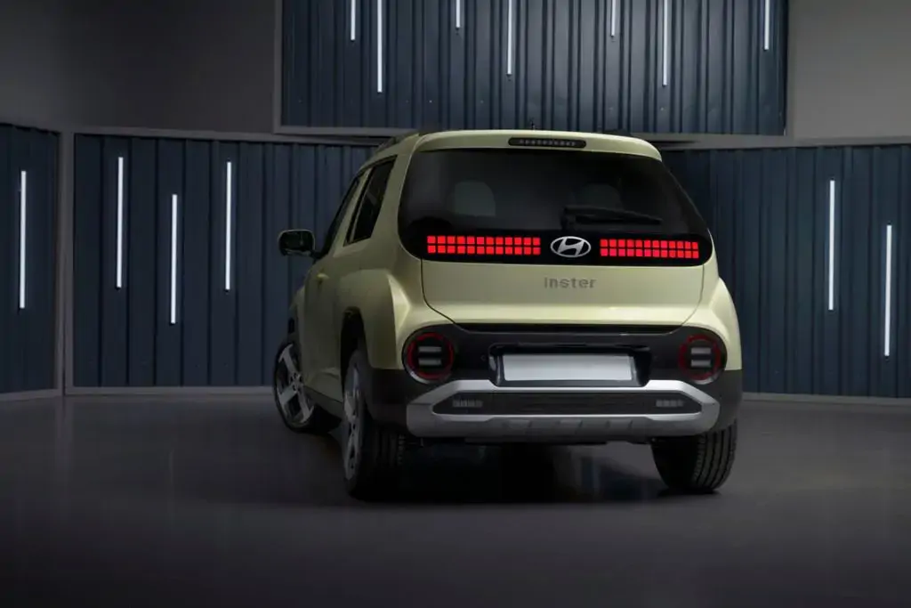 Intérieur moderne du Hyundai INSTER avec écran tactile