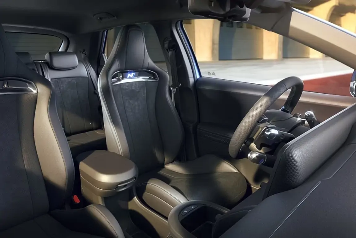 Détail du volant sport de la Hyundai IONIQ 5 N