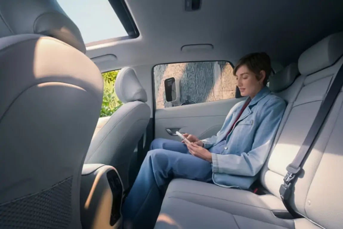 Intérieur moderne du Hyundai KONA Electric avec écran tactile