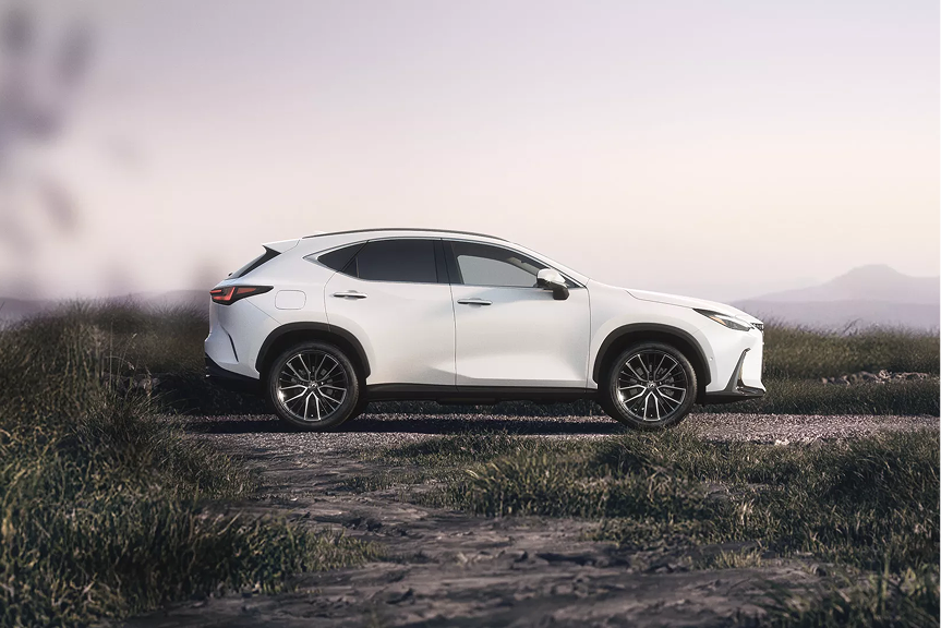 Intérieur luxueux du Lexus NX 2026 avec écran central