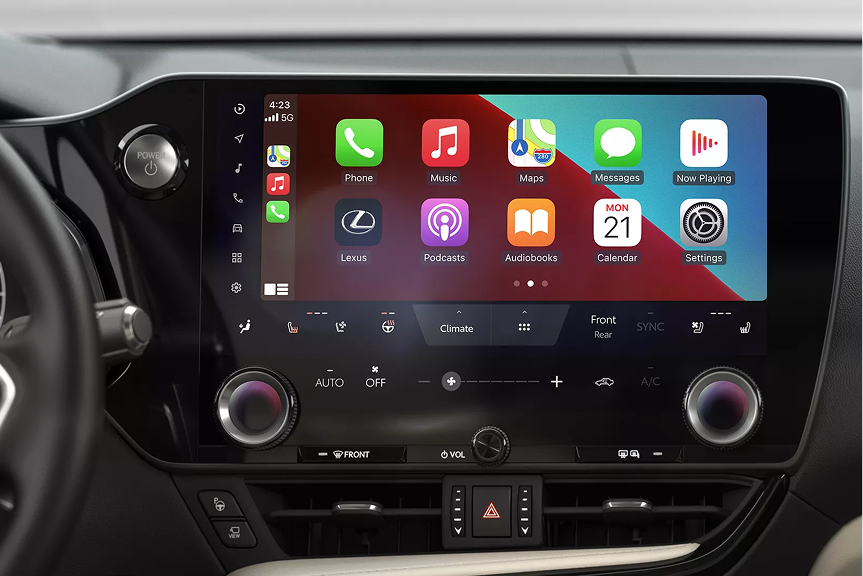 Vue arrière du Lexus NX 2026 hybride rechargeable stationné