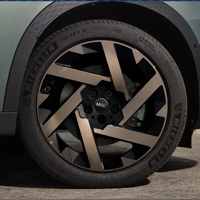 Mini Countryman Hybride rechargeable en conduite sur autoroute